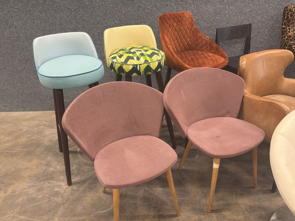 1578314-2 16 pcs Chairs