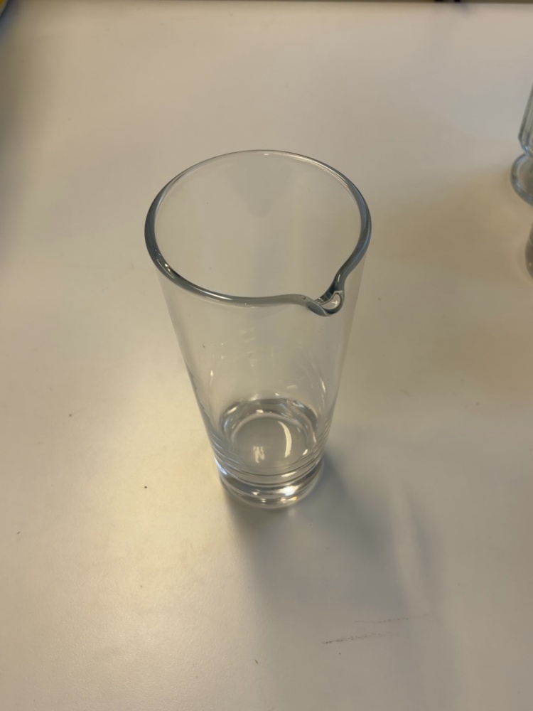 1308593-2 Collection with mixing glasses
