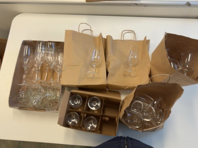 1308594-2 Samling med diverse drycksglas
