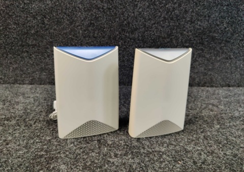 Netgear Orbi Pro Router SRR60 & Orbi Pro Satellite SRS60