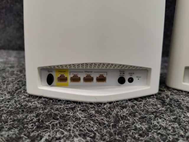 1578393-5 Netgear Orbi Pro Router SRR60 & Orbi Pro Satellite SRS60