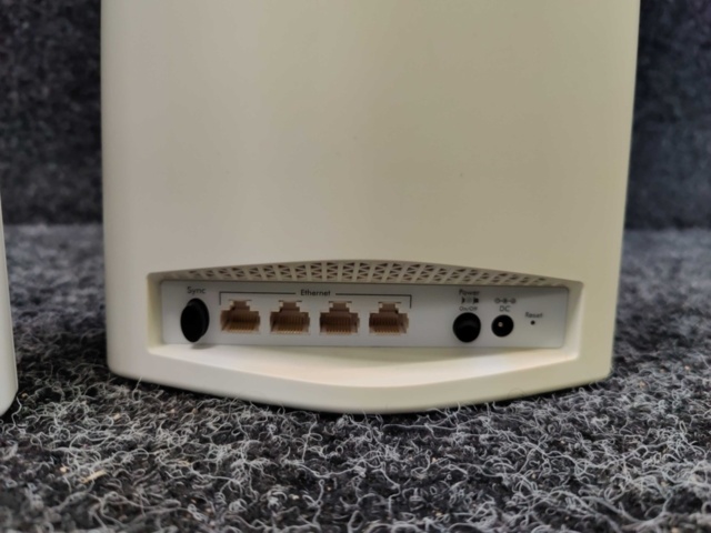 1578393-4 Netgear Orbi Pro Router SRR60 & Orbi Pro Satellite SRS60