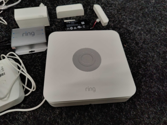 1578394-8 Hemlarmsystem med tillhörande kamera Ring Alarm