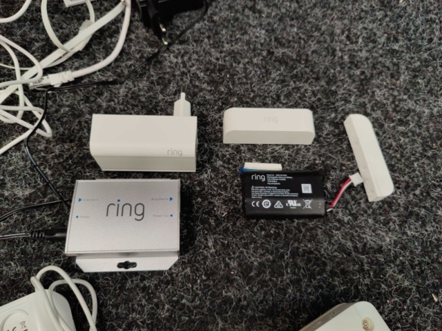 1578394-10 Hemlarmsystem med tillhörande kamera Ring Alarm
