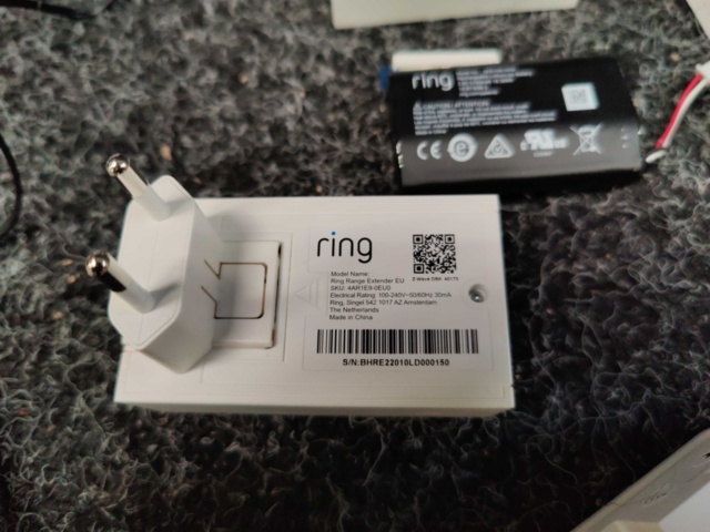 1578394-11 Hemlarmsystem med tillhörande kamera Ring Alarm