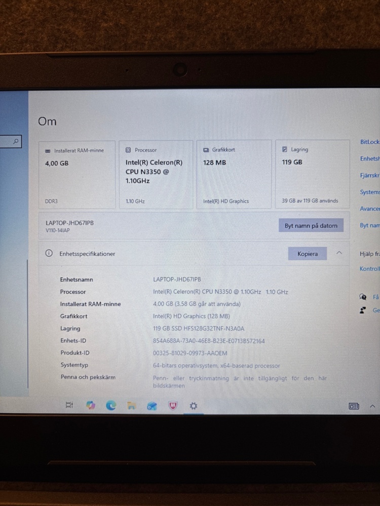 1529486-2 Laptop - Lenovo V110