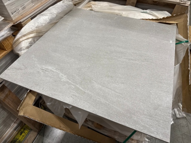 1578532-3 Grey Waves granitkeramik, 90x90 cm, 129 kvm