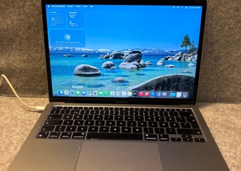 Laptop with accessories - Apple MacBook Air M1 -2020