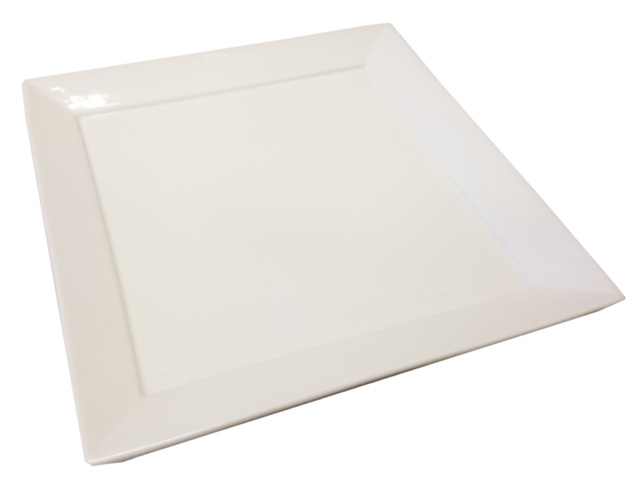 Mellan stor assiett fyrkantig, 24 st - stl 21,3 x 21,3 x 1,8 cm, krämvit på auktion i Skåne, Helsingborg hos PS Auction