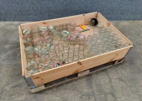 Sortiment med glas & glasburkar
