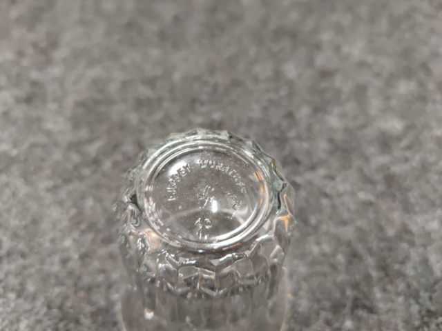 1578316-11 Sortiment med glas & glasburkar