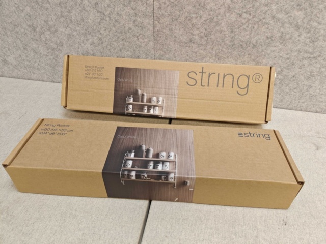 1564838-1 Vägghyllor 2 st - String Pocket Oak/White (Nya i förpackning)