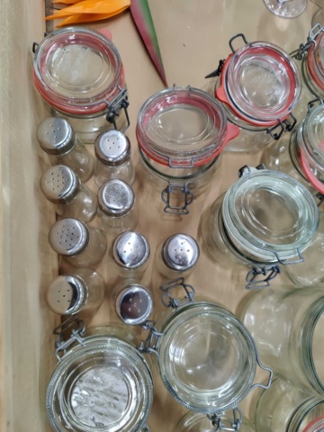 1578316-13 Sortiment med glas & glasburkar