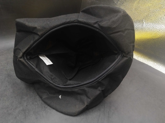 1578704-16 Kepsar och maskeradartiklar - djurmotiv, tomtemasker och ölhattar