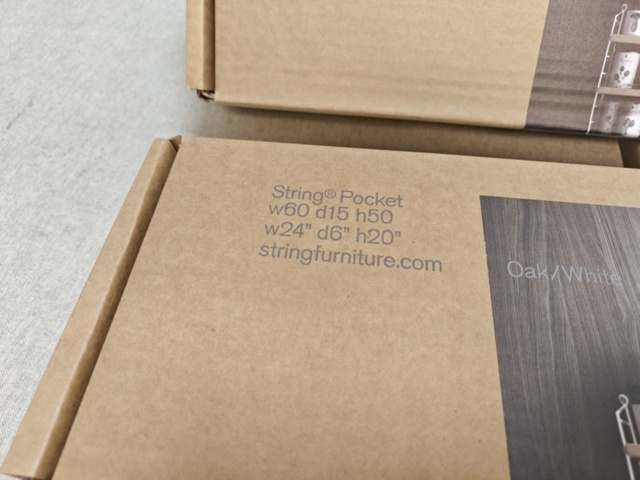 1564839-4 Vägghyllor 2 st - String Pocket Oak/White (Nya i förpackning)