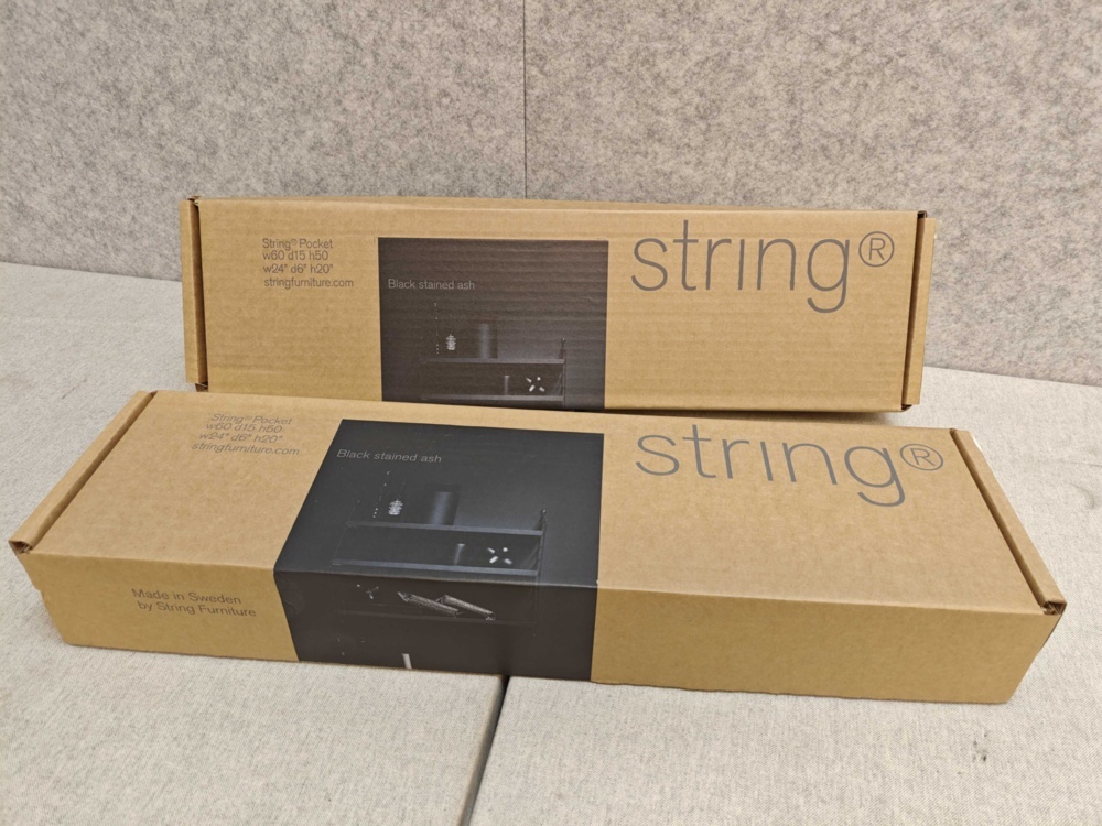 1564841-1 Vägghyllor 2 st - String Pocket Black/Stained ash (Nya i förpackning)