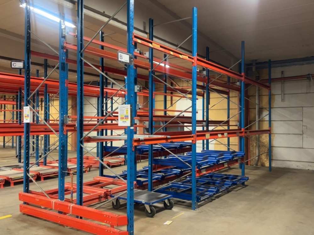 1573638-2 Pallstallage med utskjutbara sektioner - EAB Alfa 12T