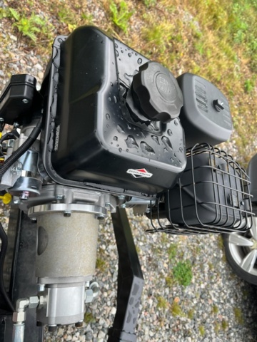 1578717-16 Nordic DY900 grävaggregat med Briggs Stratton motor