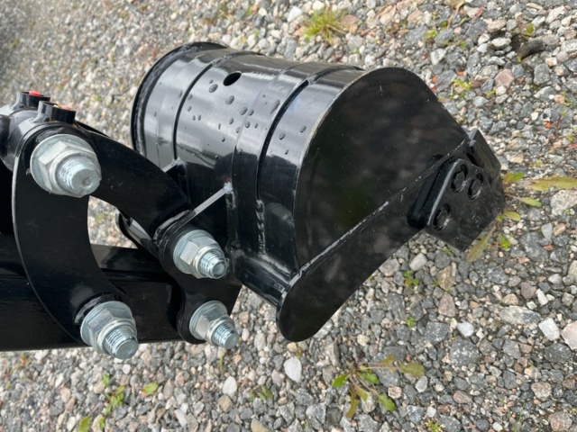 1578717-10 Nordic DY900 grävaggregat med Briggs Stratton motor
