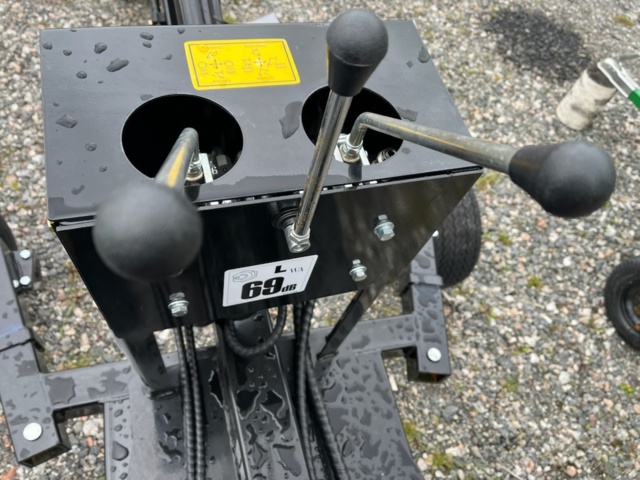 1578717-13 Nordic DY900 grävaggregat med Briggs Stratton motor