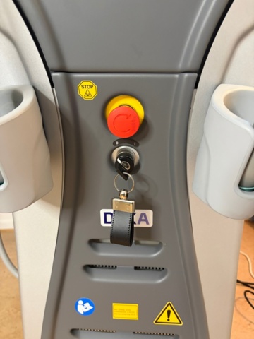 1531340-8 Body Sculpting Machine – DEKA ONDA Plus Coolwaves® – 2022 – Near New Condition