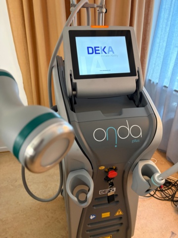 1531340-10 Body Sculpting Machine – DEKA ONDA Plus Coolwaves® – 2022 – Near New Condition