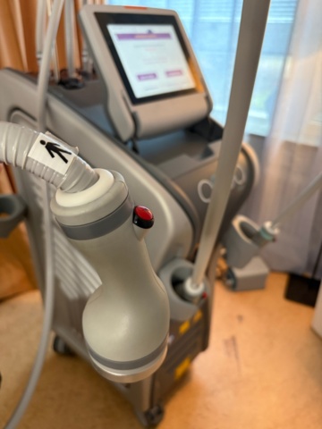 1531340-17 Body Sculpting Machine – DEKA ONDA Plus Coolwaves® – 2022 – Near New Condition
