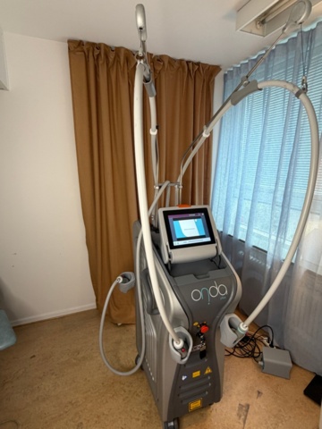 1531340-19 Body Sculpting Machine – DEKA ONDA Plus Coolwaves® – 2022 – Near New Condition