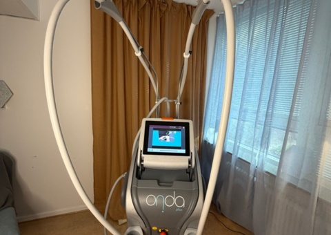 Kroppsskulpteringsmaskin – DEKA ONDA Plus Coolwaves® – 2022 – Nära nyskick