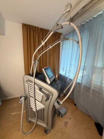 1531340-22 Body Sculpting Machine – DEKA ONDA Plus Coolwaves® – 2022 – Near New Condition