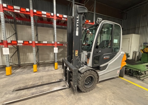 Electric forklift with charger - STILL RX60-50, -2011