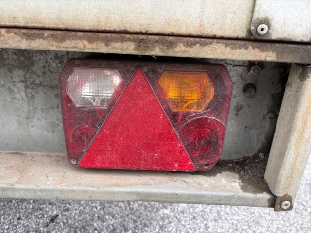 1578762-15 EU-trailer Variant 750 kg 2012