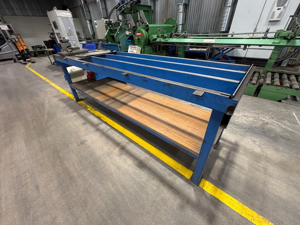1573208-2 Arbetsbord