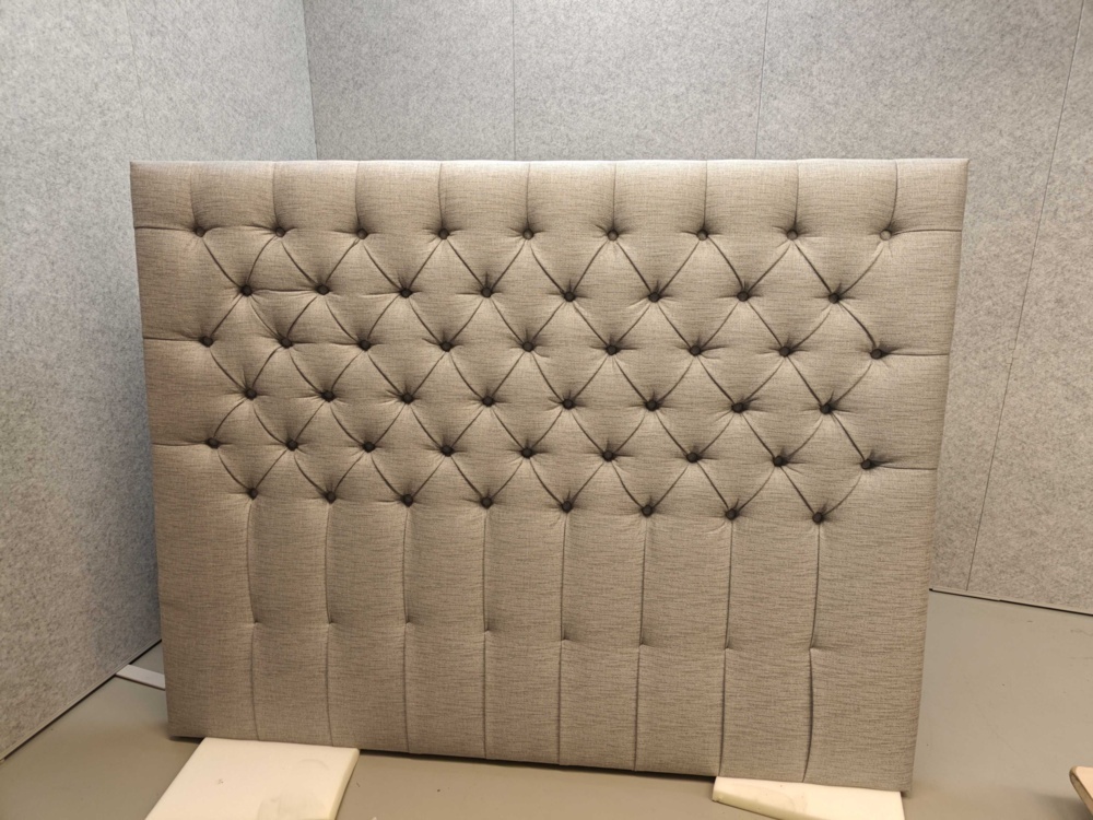 1564859-1 Sänggavel 180 cm