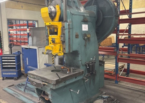 Eccentric press - DPF Dansk Pressefabrik KAH 60/450