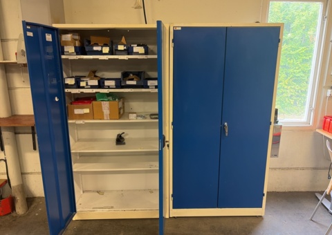 Sheet metal cabinets 2 pcs with contents