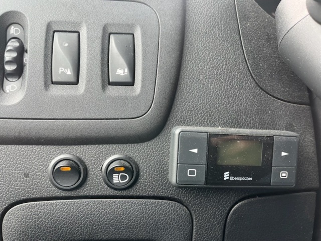 1578737-25 Renault Master van 2.3Dci 170 -2017 (Repair item)