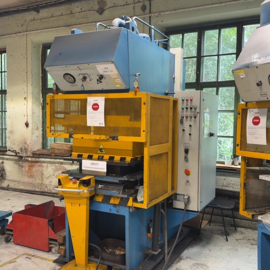 1573713-1 Hydraulisk C-press - Sahinler HPK-30