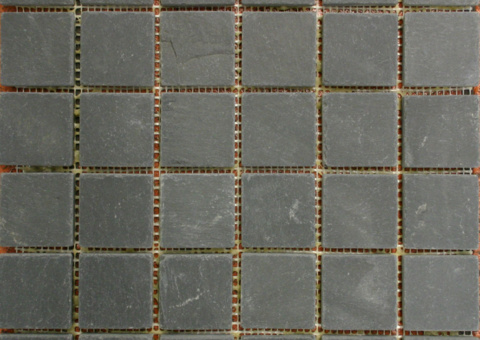 Äkta natursten – svart skiffermosaik. Arkstorlek: 30x30 cm