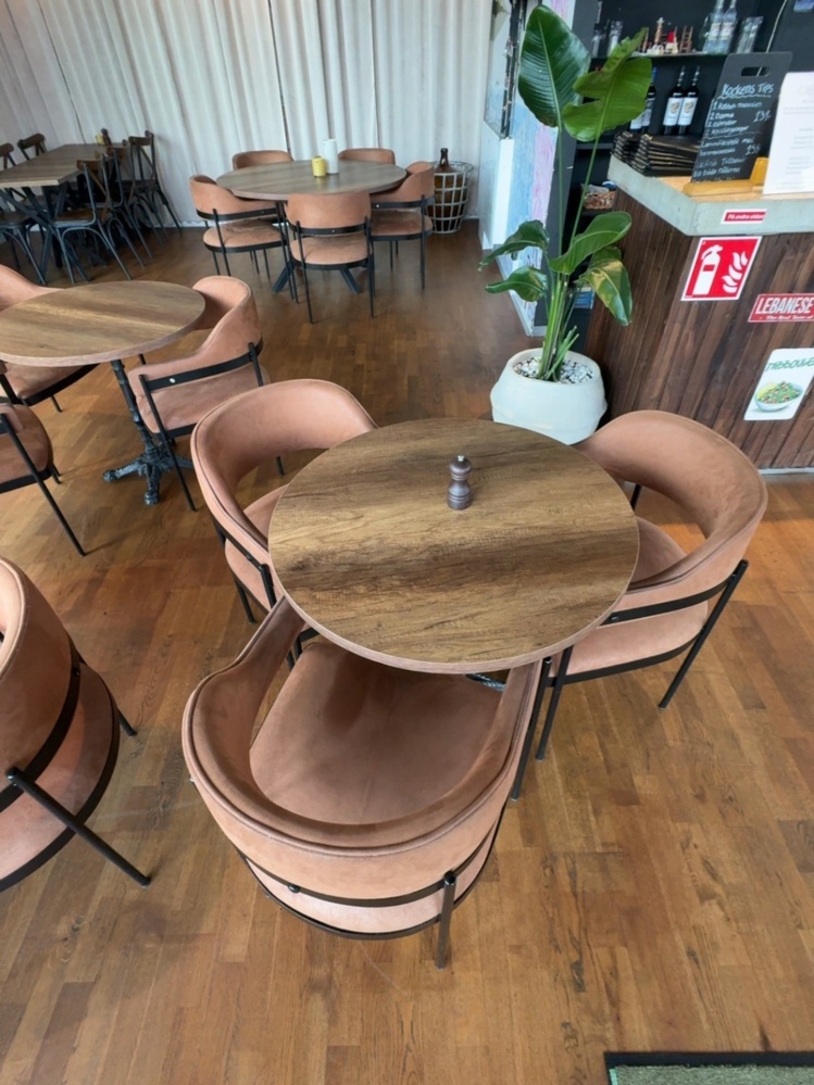 1536027-2 Restaurant furniture with 3 round tables and 12 chairs