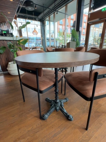 1536027-5 Restaurant furniture with 3 round tables and 12 chairs