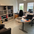 1544887-1 Office space - Desk, armchair, screens, etc.