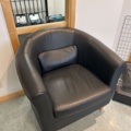 1544887-4 Office space - Desk, armchair, screens, etc.