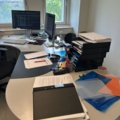 1544887-5 Office space - Desk, armchair, screens, etc.