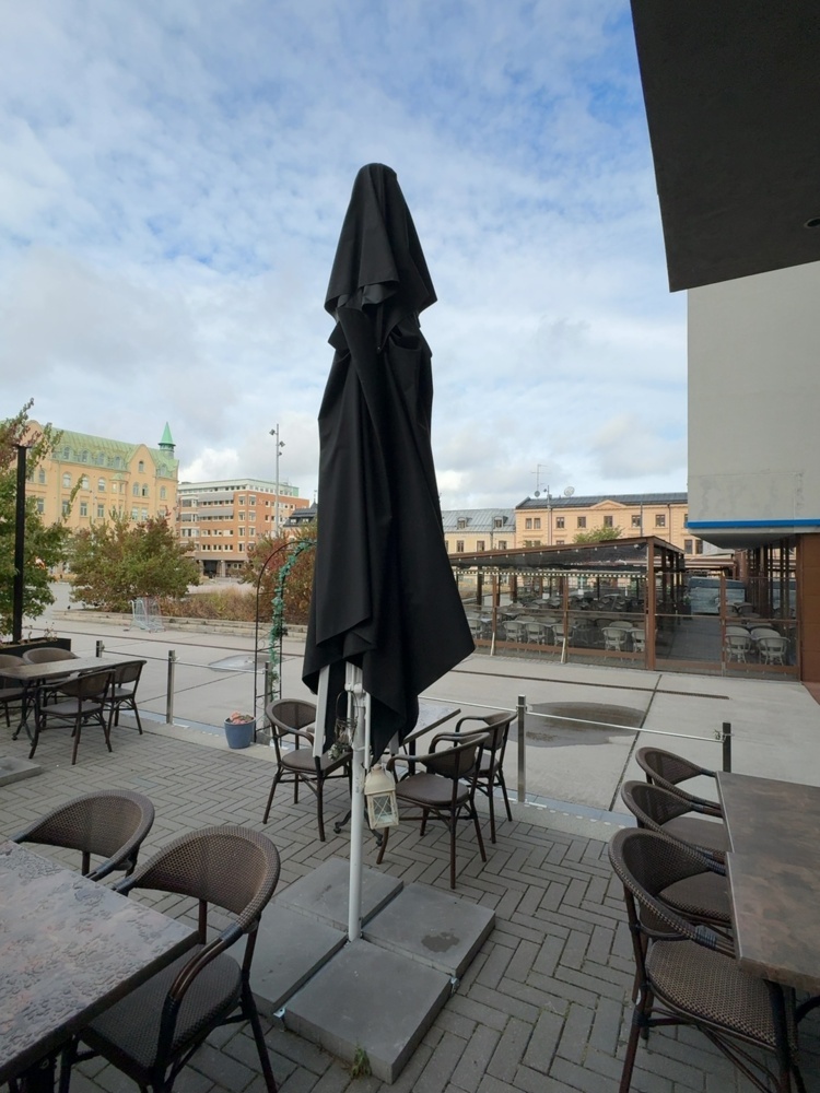 1536030-1 Parasol for outdoor dining