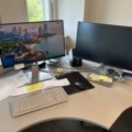 1544887-6 Office space - Desk, armchair, screens, etc.