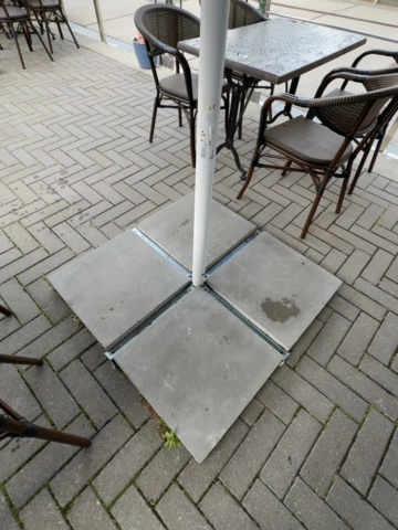 1536030-5 Parasol for outdoor dining