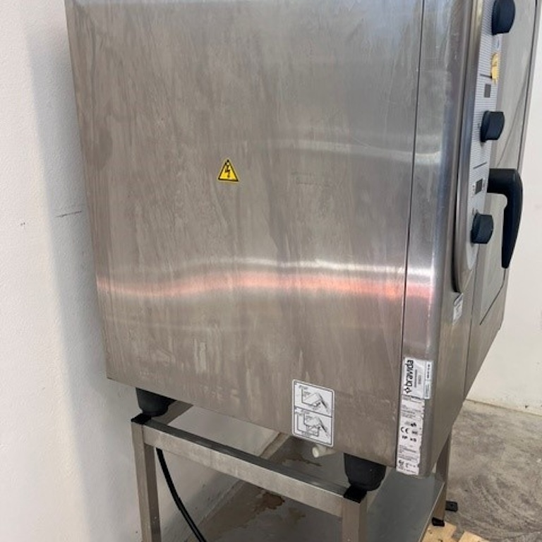 1436526-2 Rational CombiMaster 101 inkl. Stativ UG I