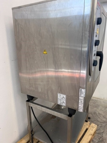 1436526-2 Rational CombiMaster 101 inkl. Stativ UG I