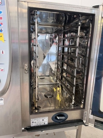 1436526-4 Rational CombiMaster 101 inkl. Stativ UG I